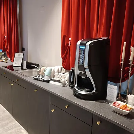 Italianflat - Theatrum And 2*