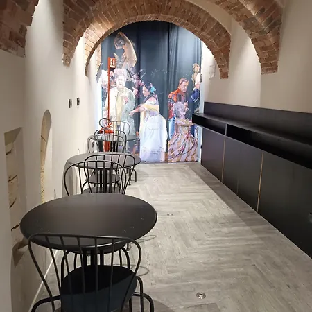 Italianflat - Theatrum And