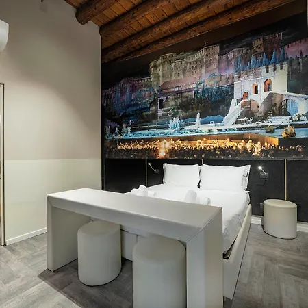 Italianflat - Theatrum And Guest house